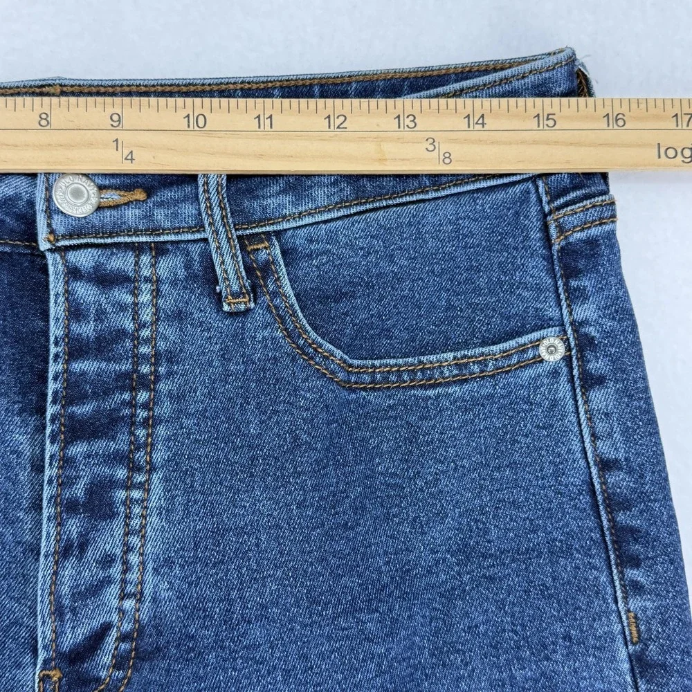 Old Navy Kicker Bootcut Jeans Womens 8 Petite Blue Rinse High Rise Stretch Denim